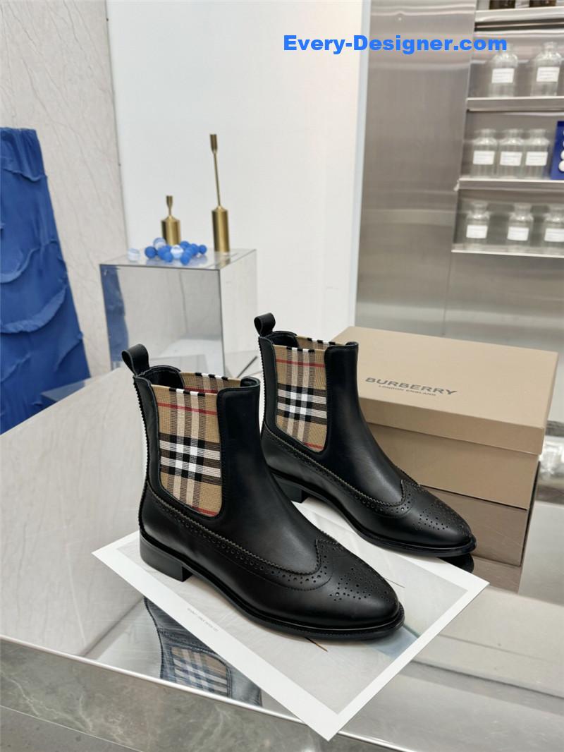 Bv*b*rry vintage check chelsea boots