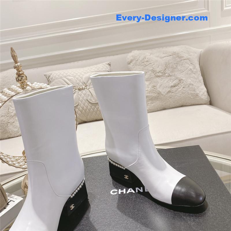 Ch**el white calfskin ankle boots