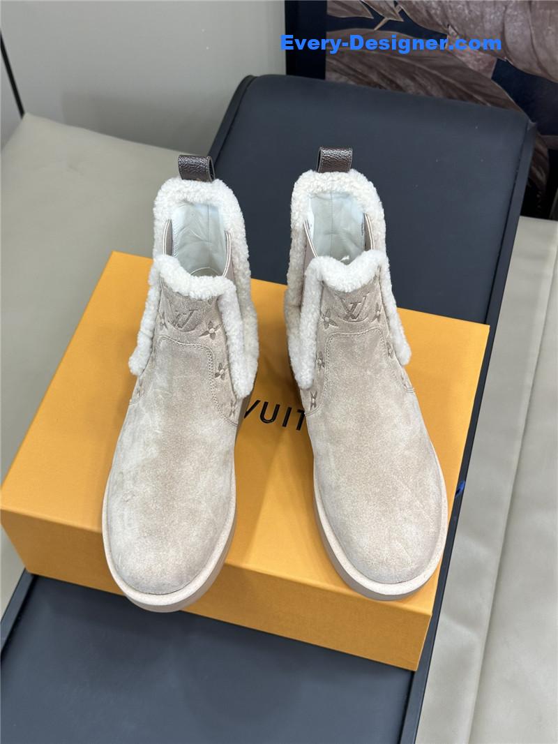 l0vis Vvtt0n aspen chelsea ankle boot