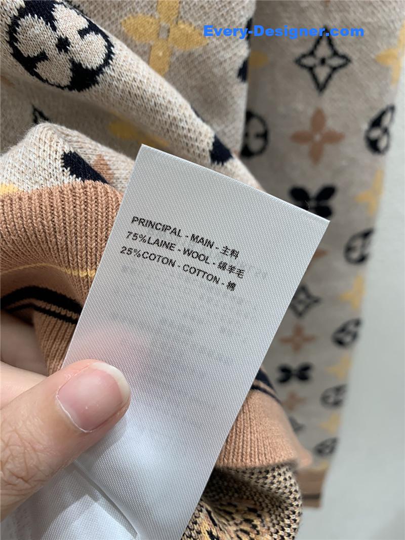 l0vis Vvtt0n kaleidoscope short knit top beige