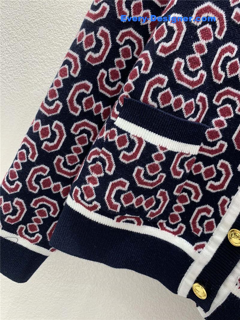 Gvc*1 v-neck jacquard cardigan black