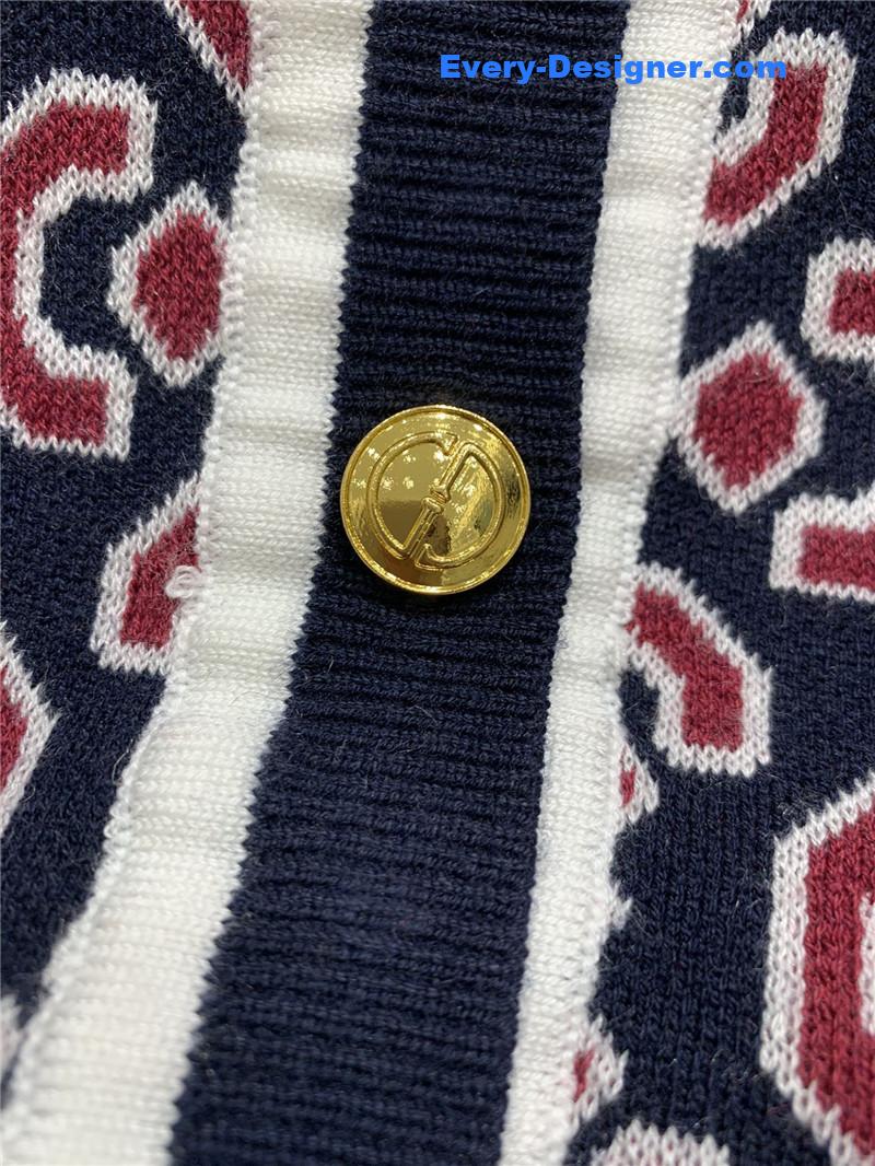 Gvc*1 contrast jacquard cardigan black