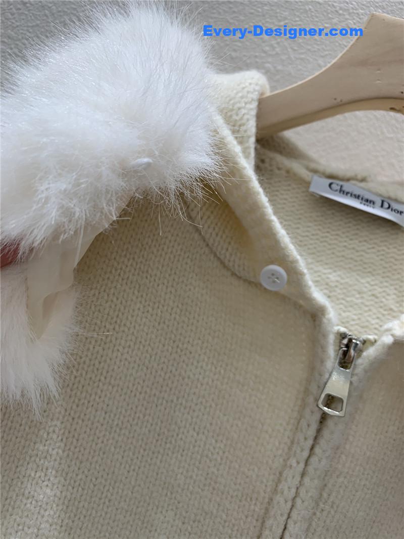 D10r fur zip-up hooded cardigan white