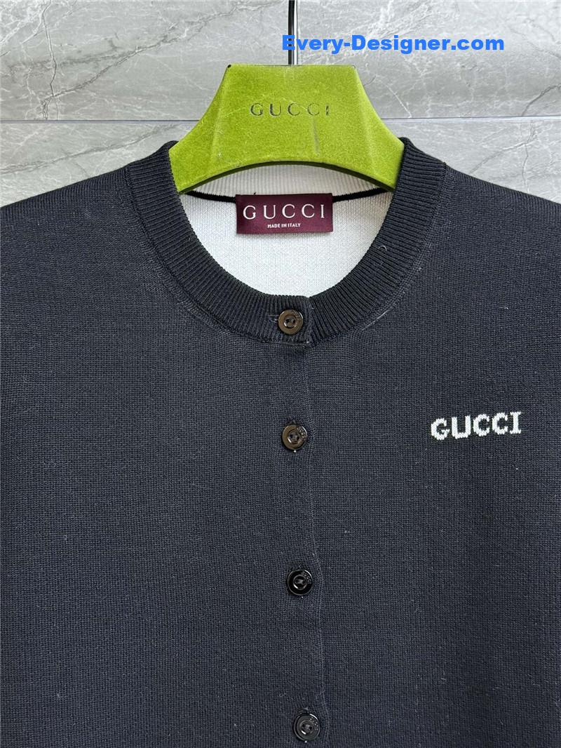 Gvc*1 short intarsia wool cardigan