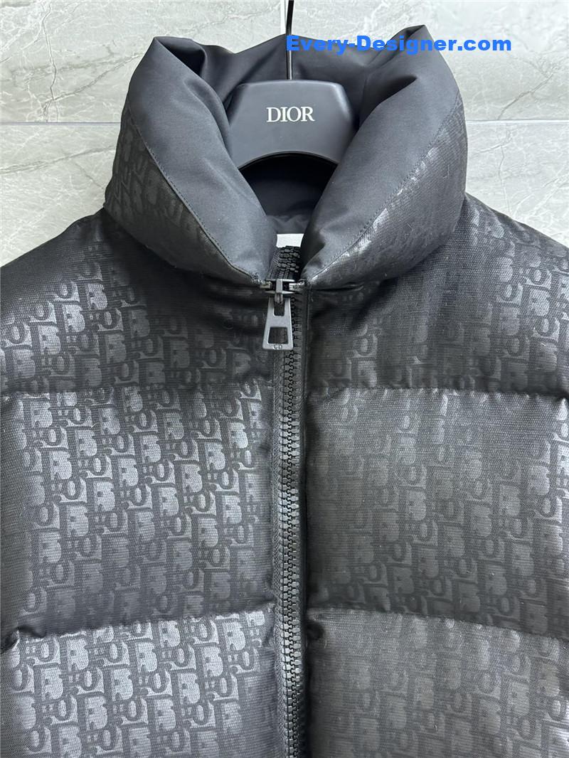 D10r old flower down jacket