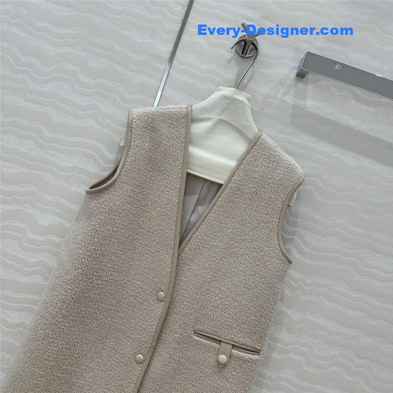 Pra*a wool vest