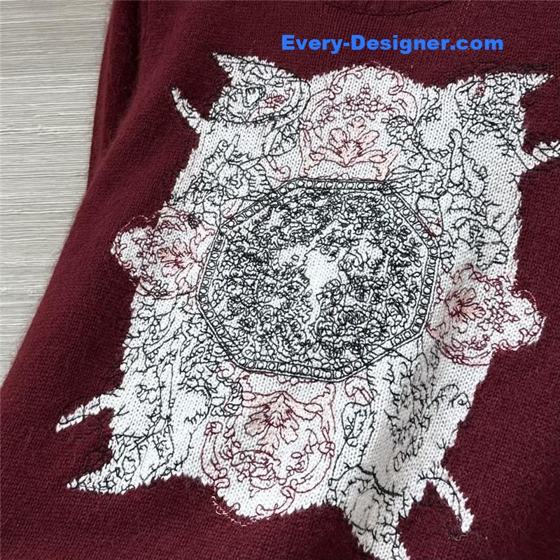 D10r embroidered wool sweater red