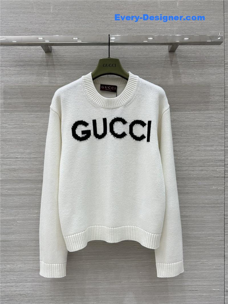 Gvc*1 white embroidered logo sweater