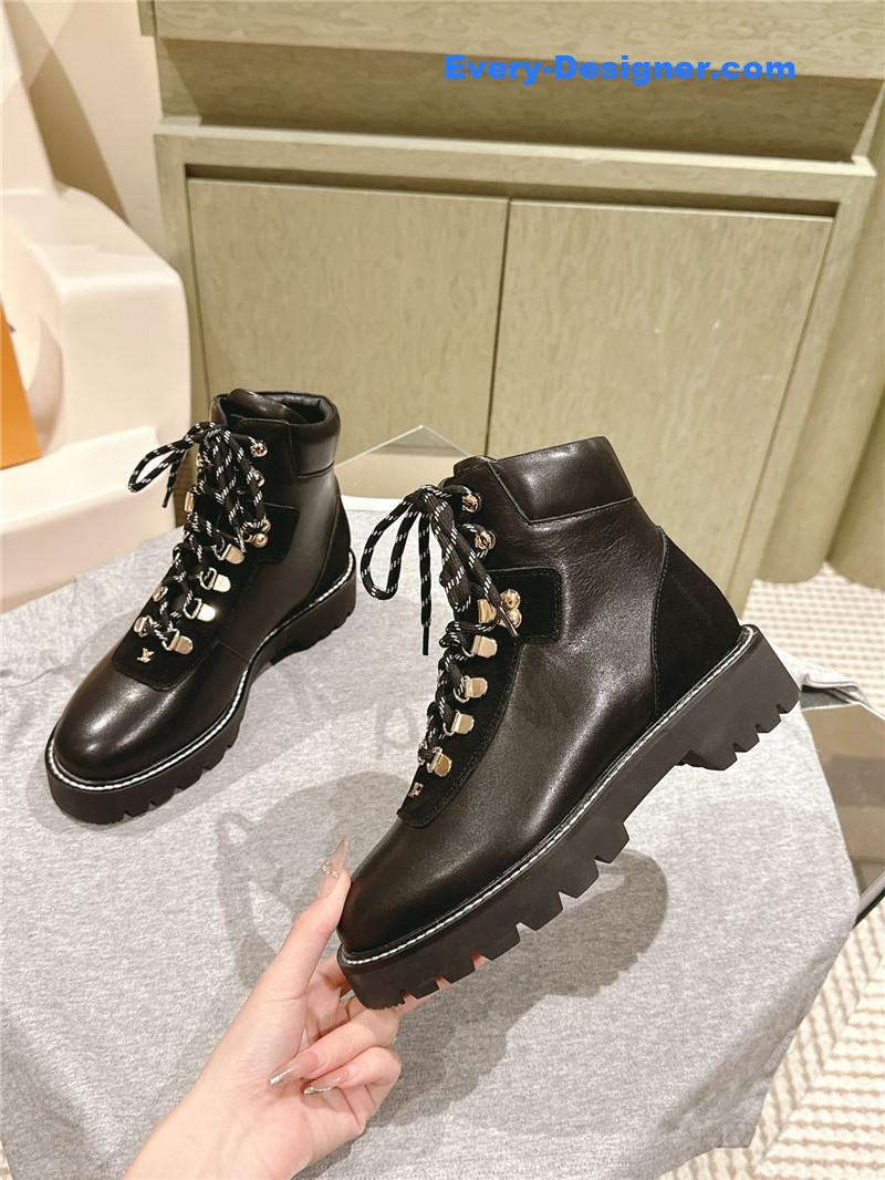 l0vis Vvtt0n black calfskin ranger boots