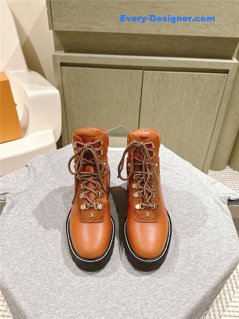 l0vis Vvtt0n calfskin territory ranger boots