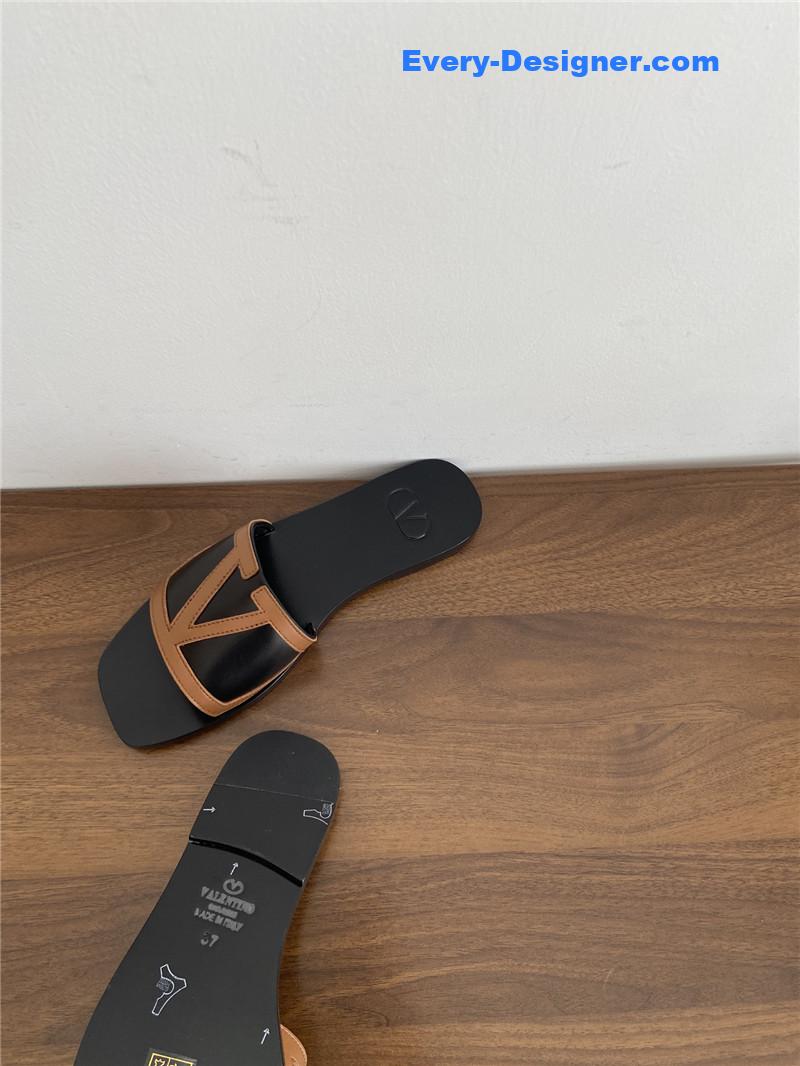 Va1e*ntin0 viva s*perstar nappa slides black/roasted