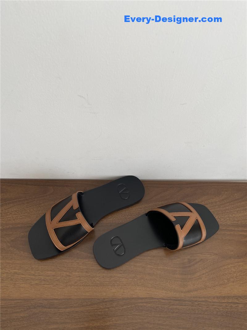 Va1e*ntin0 viva s*perstar nappa slides black/roasted