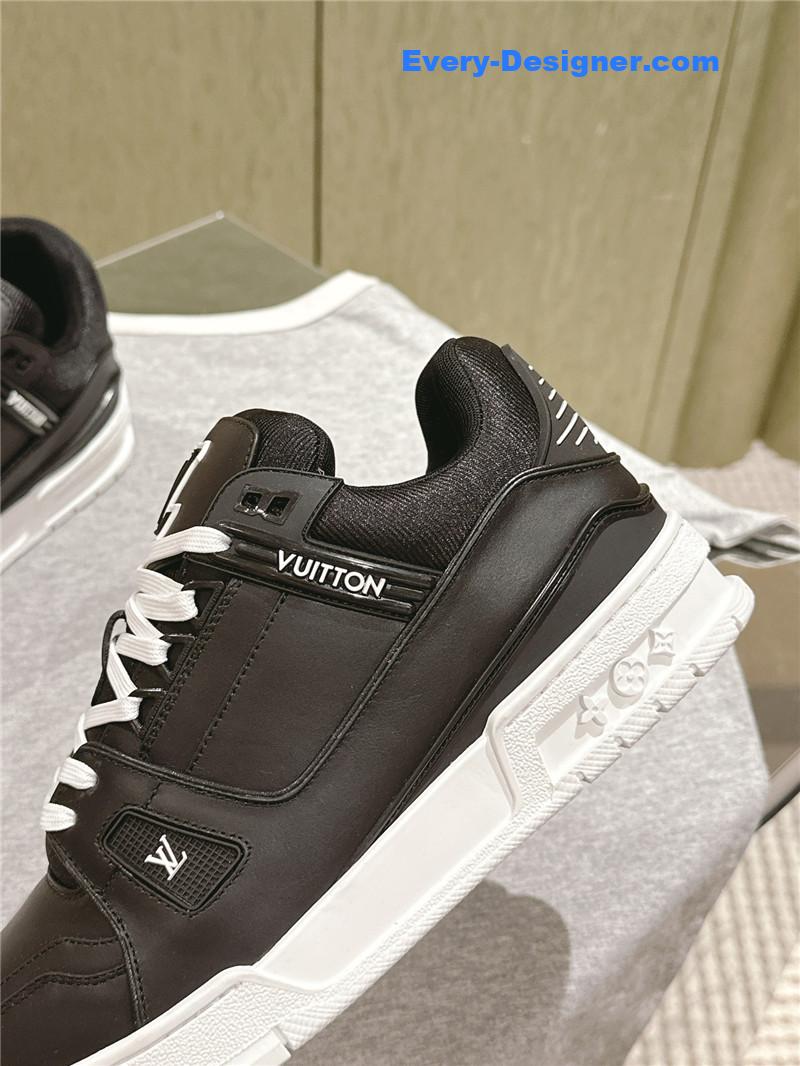 l0vis Vvtt0n lv black leather trainer sneakers