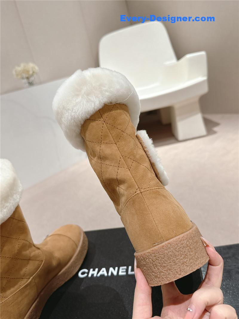 Ch**el logo brown suede snow boots