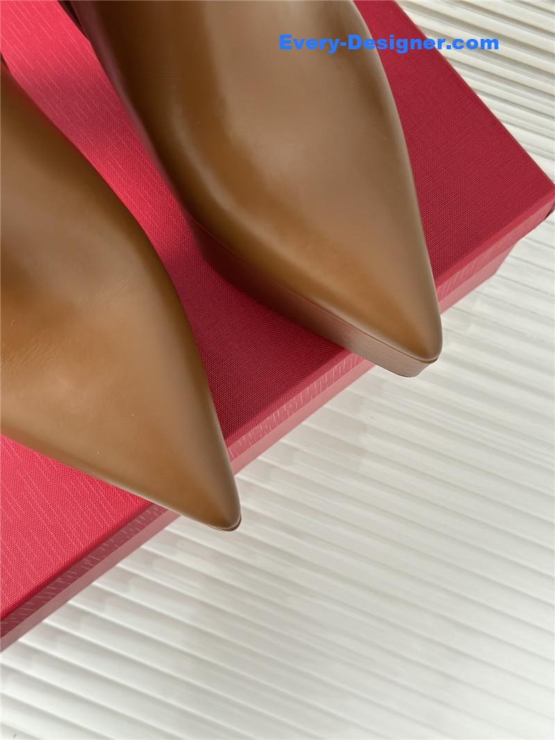 Va1e*ntin0 garavani brown leather heel platform booties