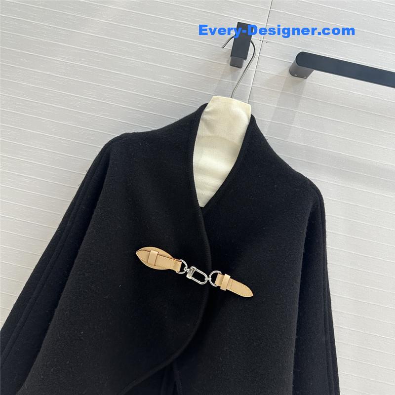 l0vis Vvtt0n lv wool knitted cape coat