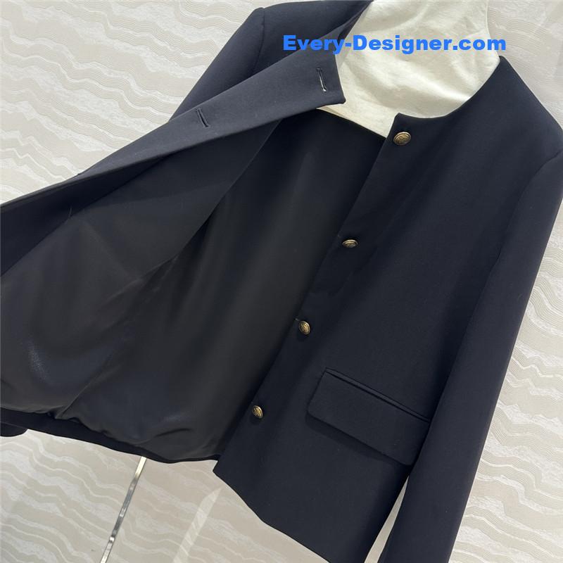 Pra*a wide shoulder suit