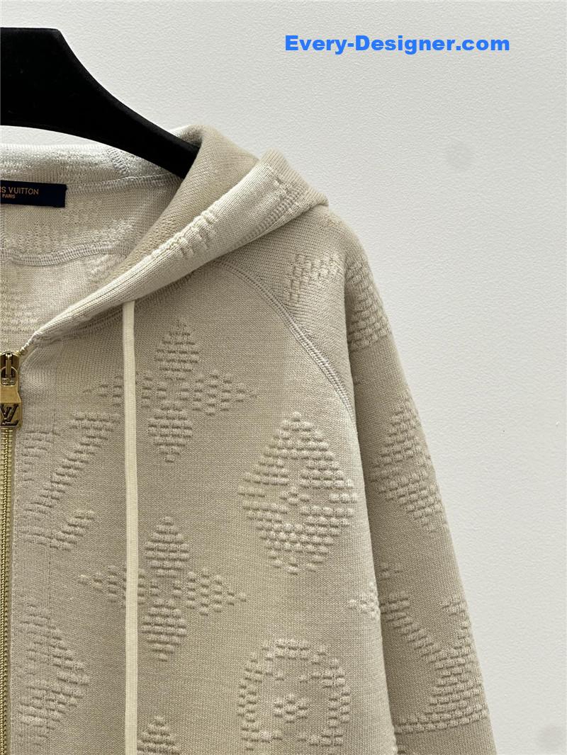 l0vis Vvtt0n lv cardigan jacket