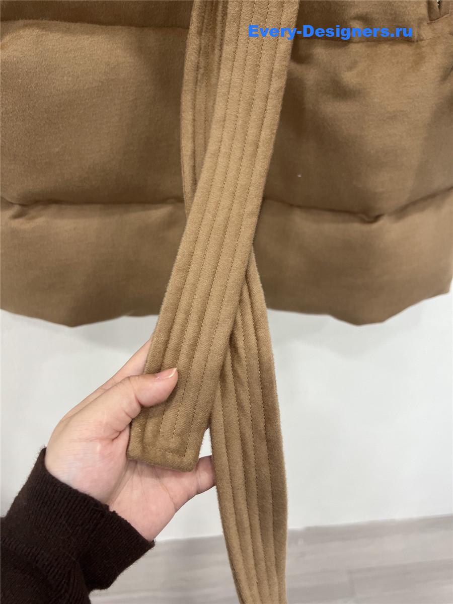 L0r0 P1ana fox fur collar down jacket