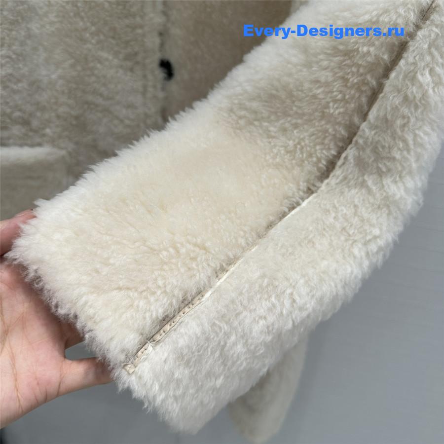 Vanitoo shearling coat