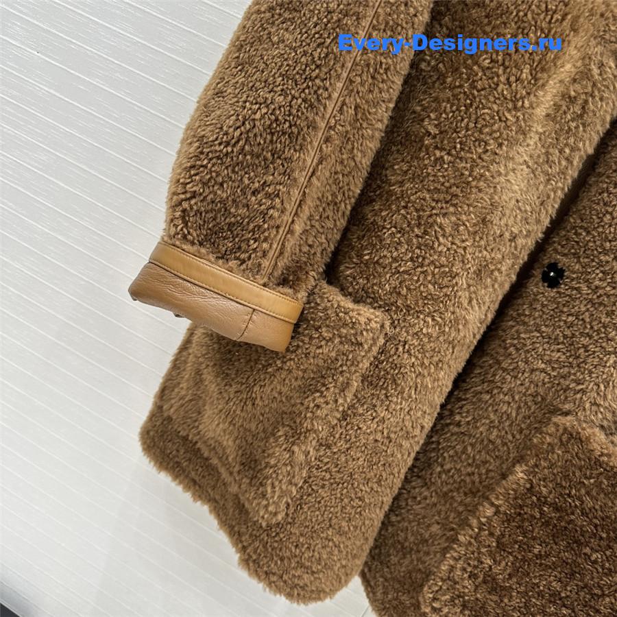 Vanitoo shearling coat