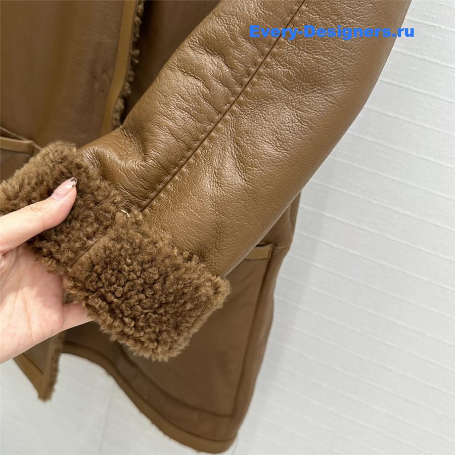 Vanitoo shearling coat