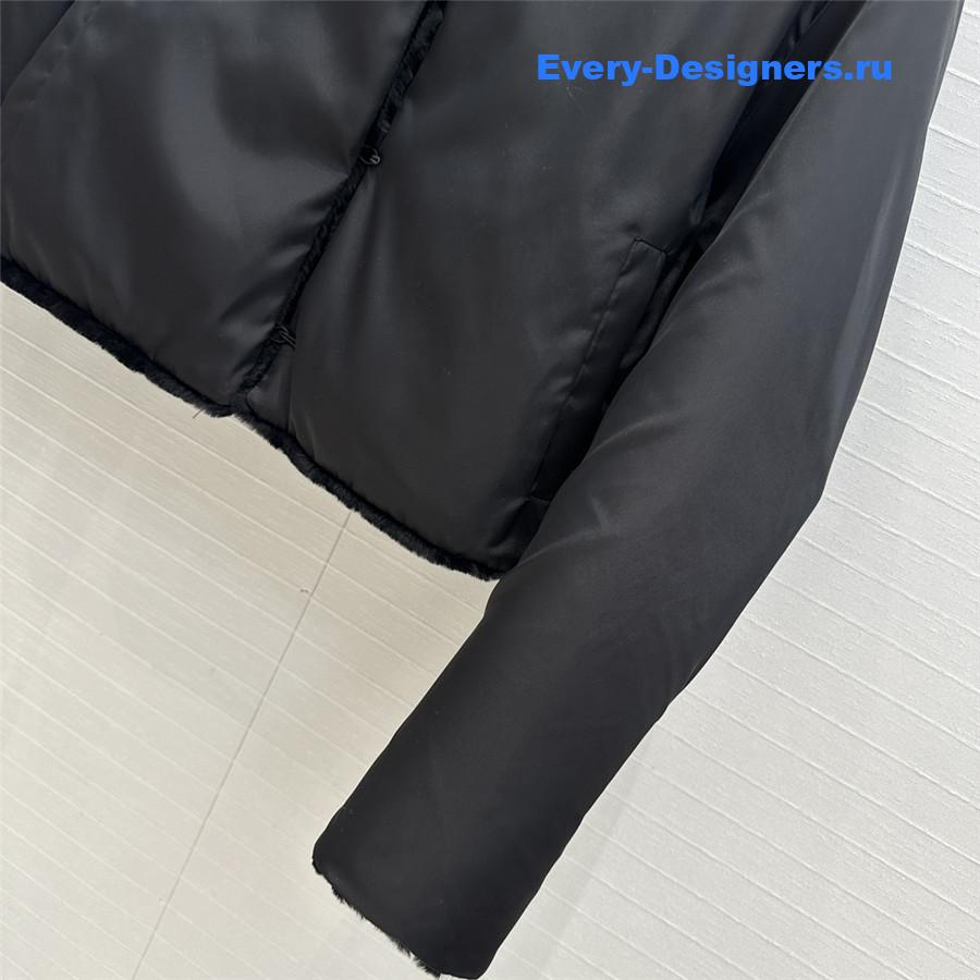 Pra*a triangle logo short jacket