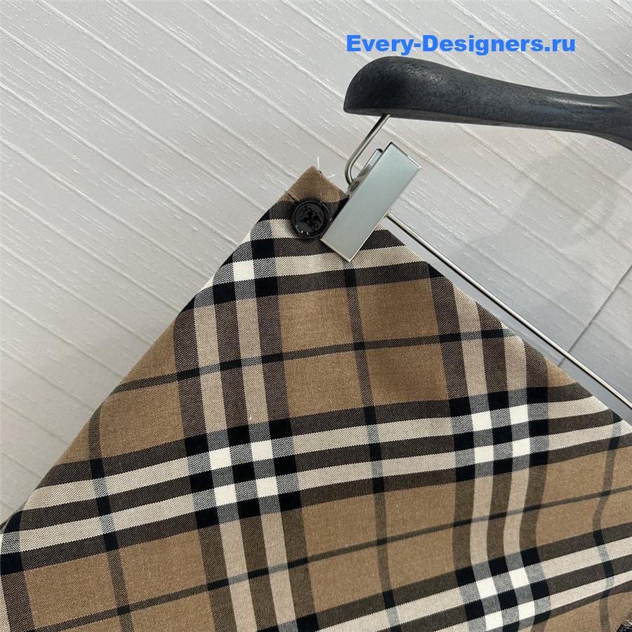 Bv*b*rry preppy pleated skirt