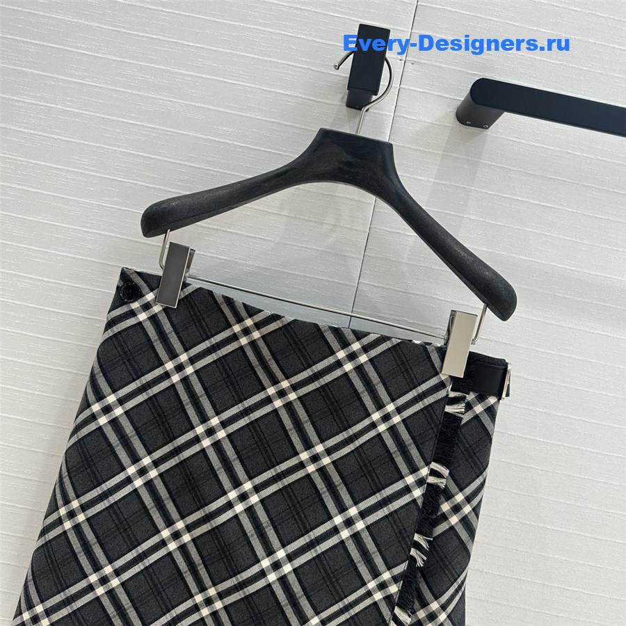 Bv*b*rry preppy pleated skirt