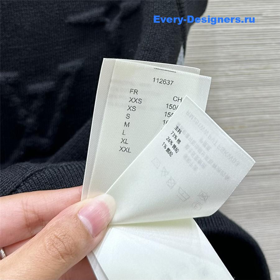 l0vis Vvtt0n lv knitted vest top