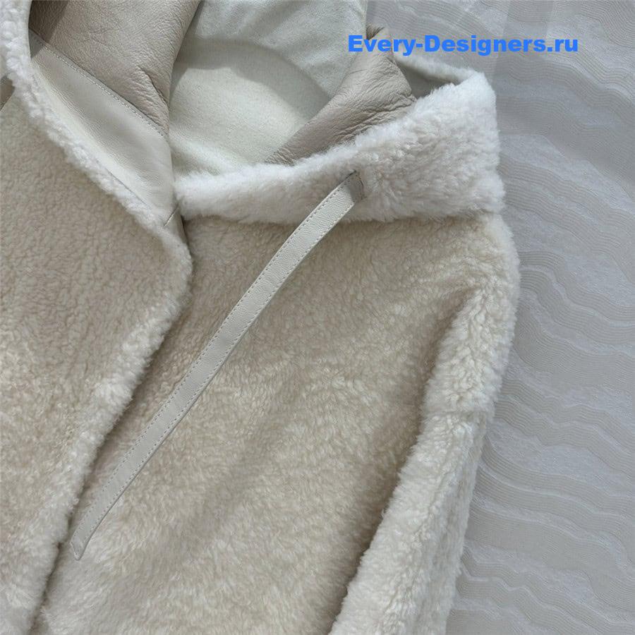 Vanitoo shearling hooded coat