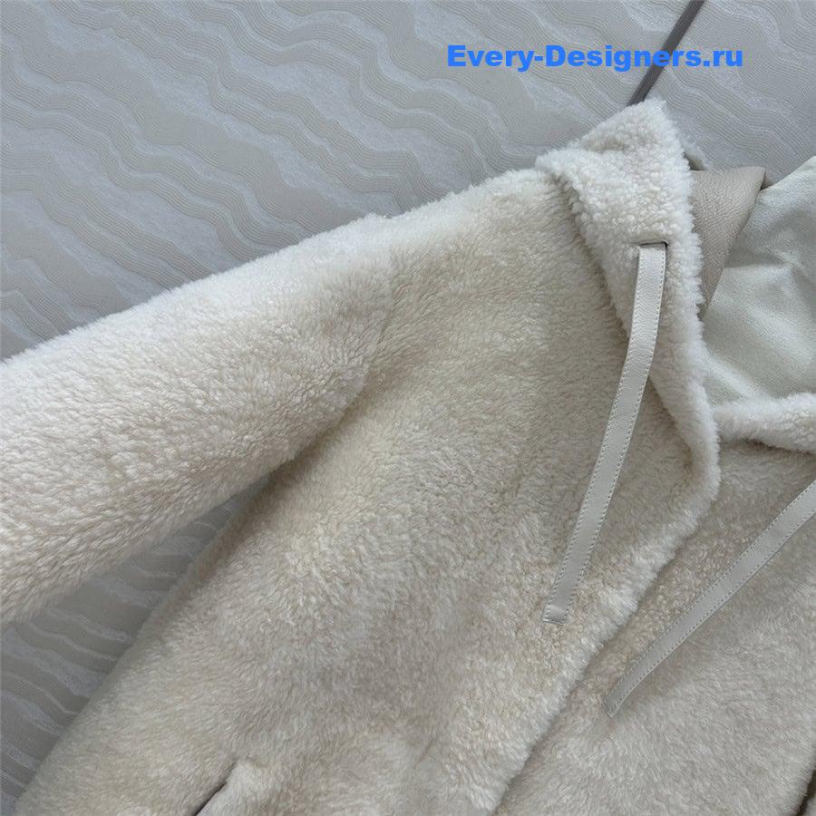 Vanitoo shearling hooded coat