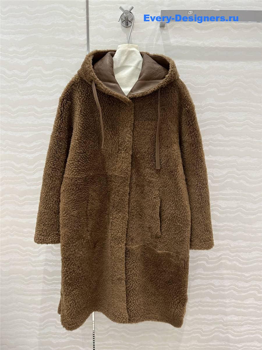 Vanitoo shearling hooded coat