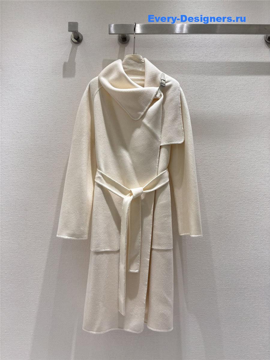 H**me5 cashmere coat with stand collar