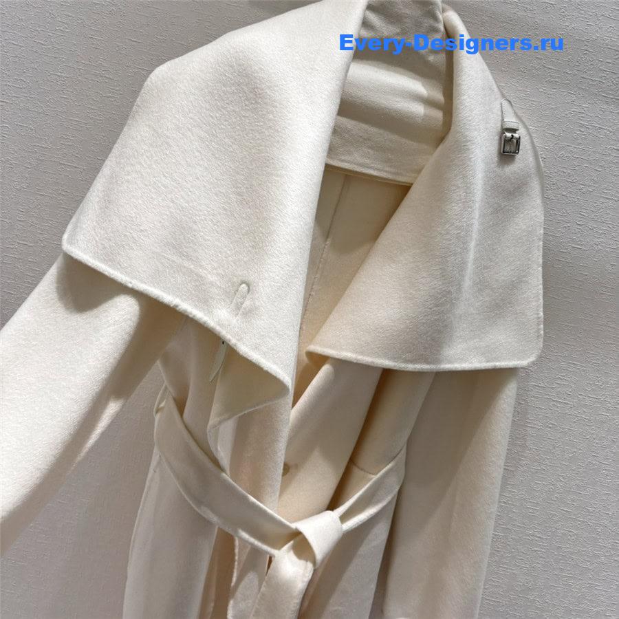 H**me5 cashmere coat with stand collar