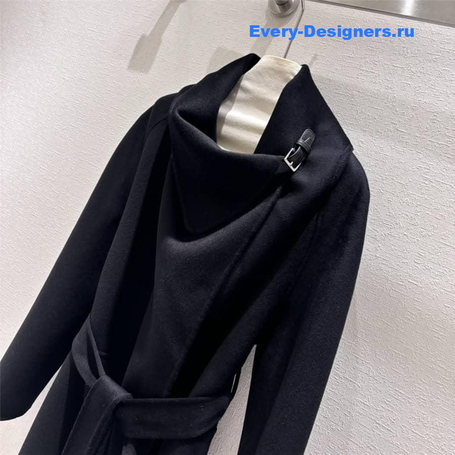 H**me5 cashmere coat with stand collar