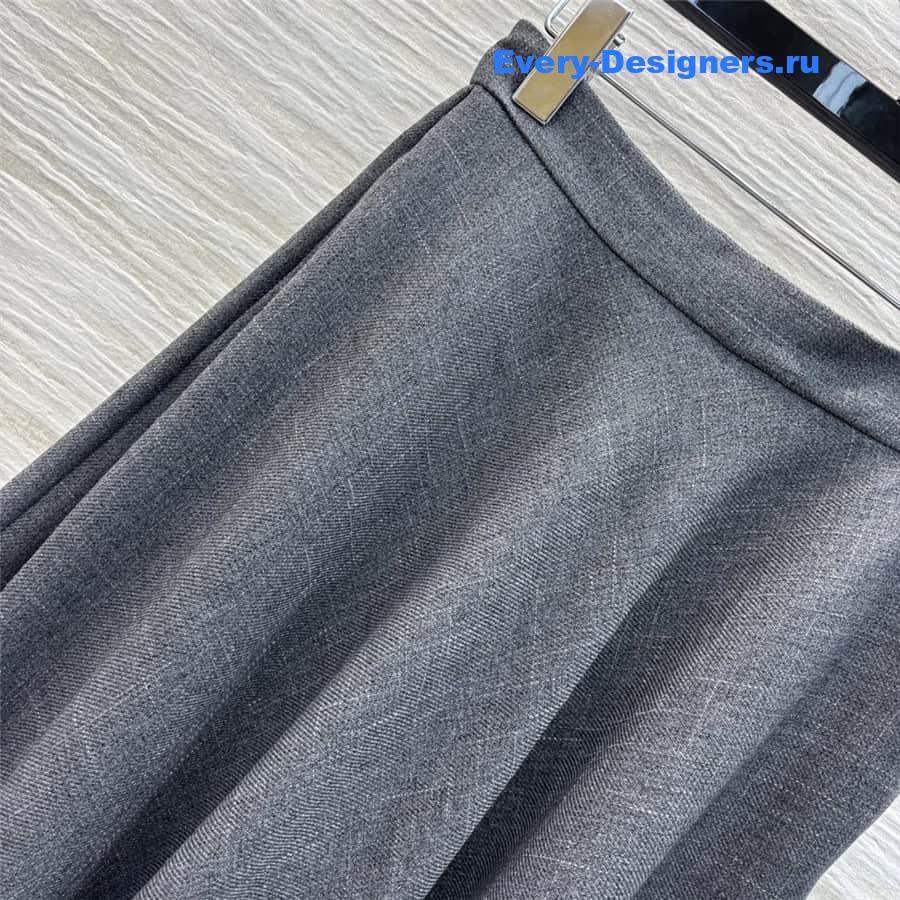 D10r woolen skirt