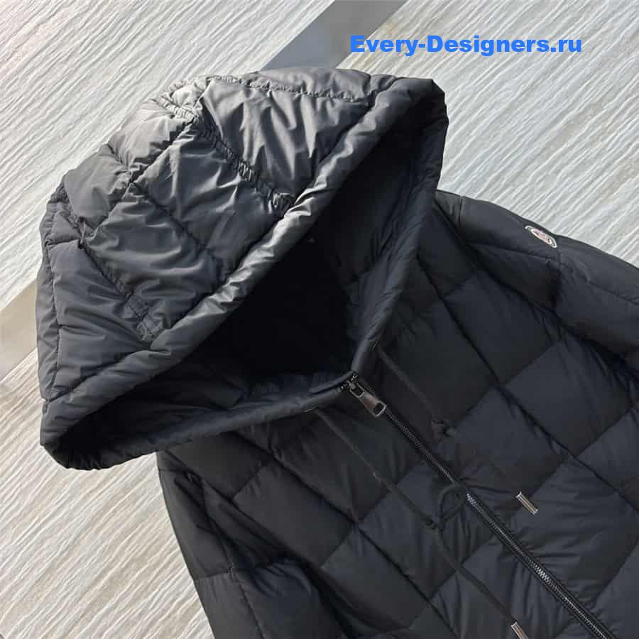 Moncler waist down jacket
