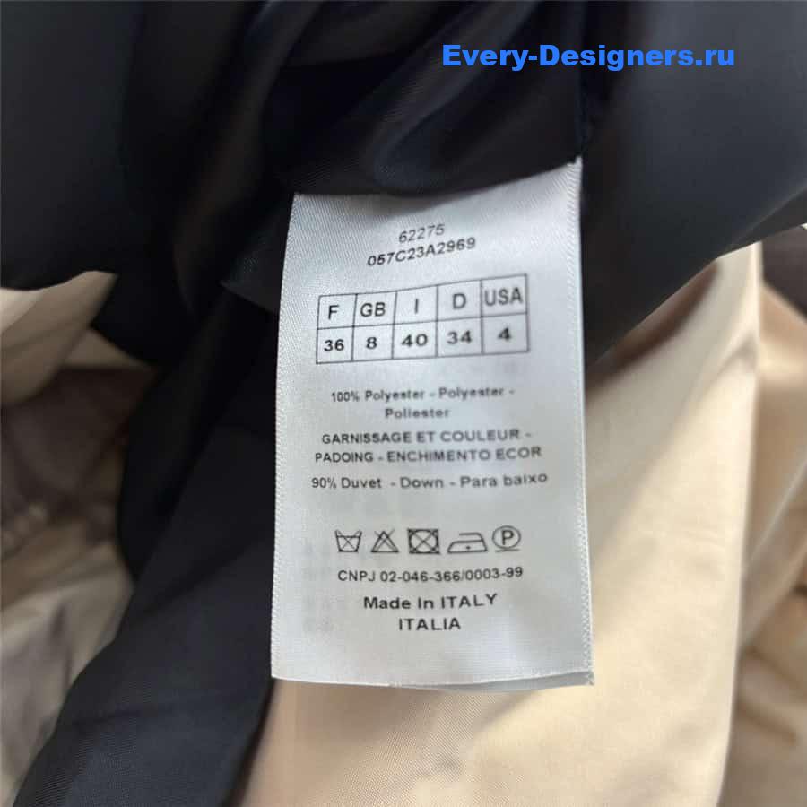 D10r stand collar belt down jacket