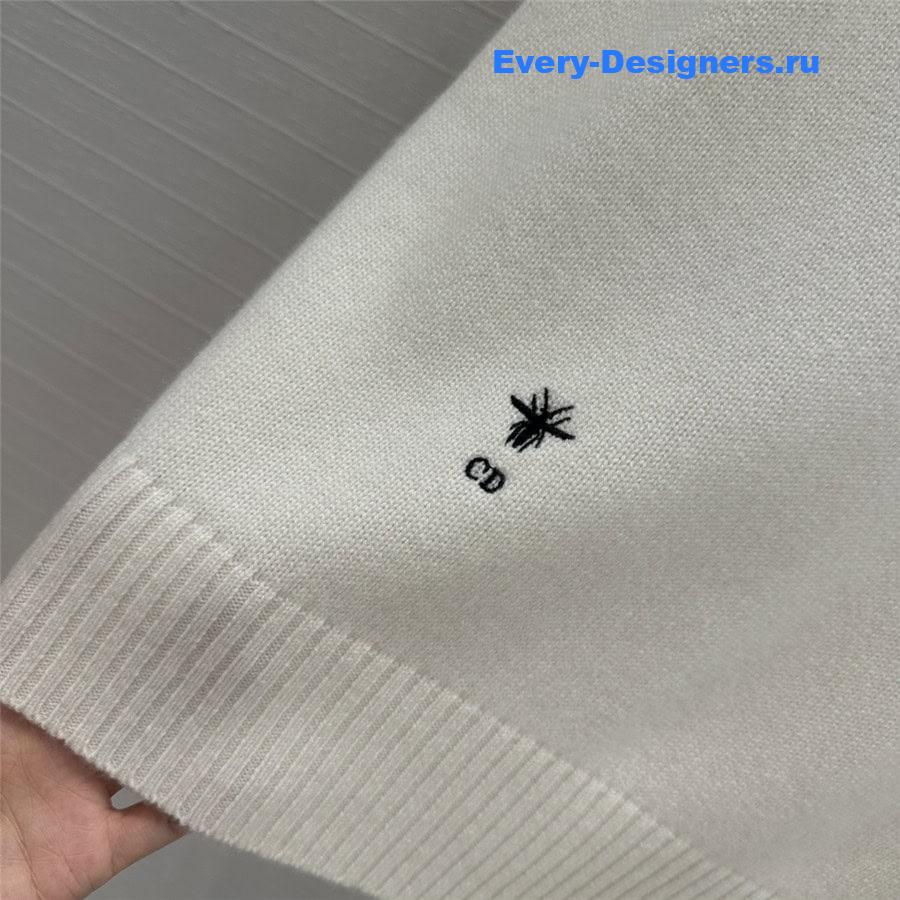 D10r twinset sleeveless knit top in white