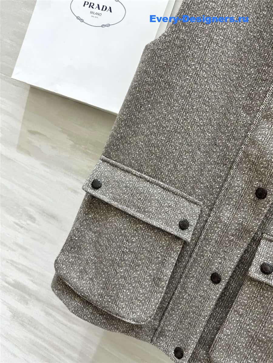 Pra*a stand collar sleeveless vest jacket