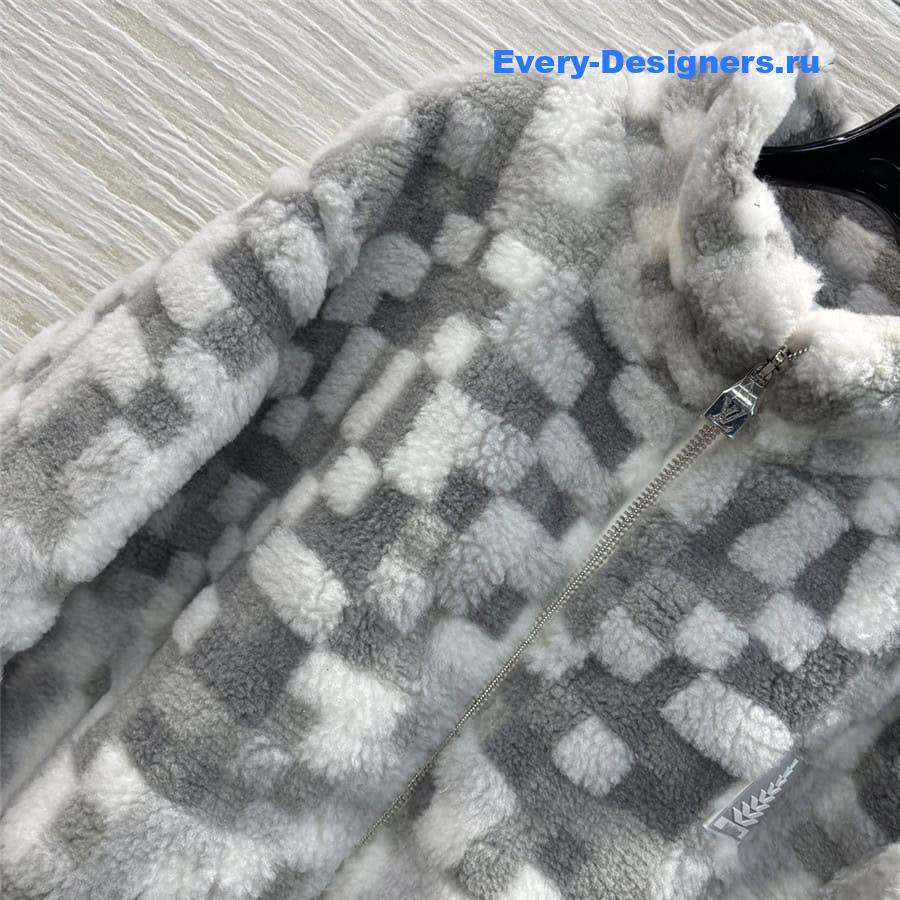 l0vis Vvtt0n lv stand collar plush coat