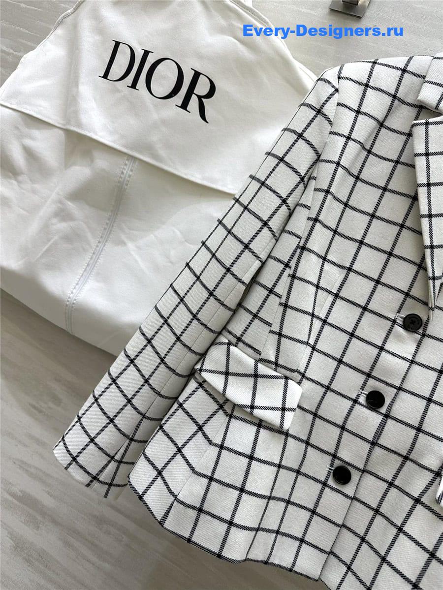 D10r check blazer