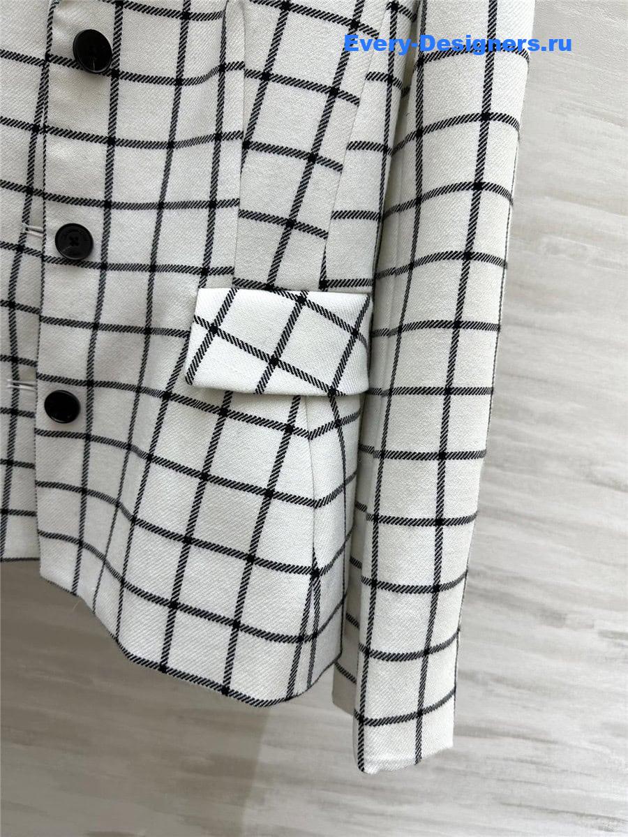 D10r check blazer