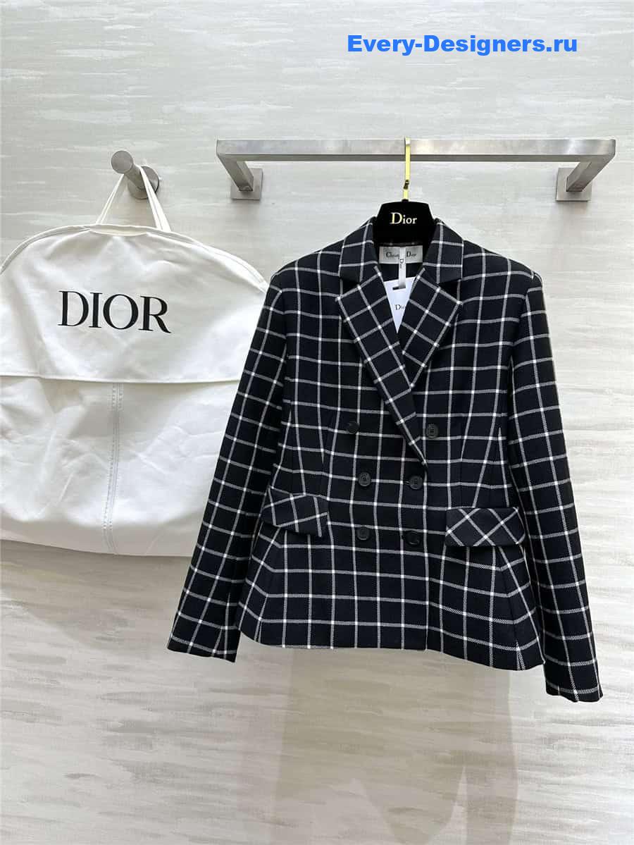 D10r check blazer