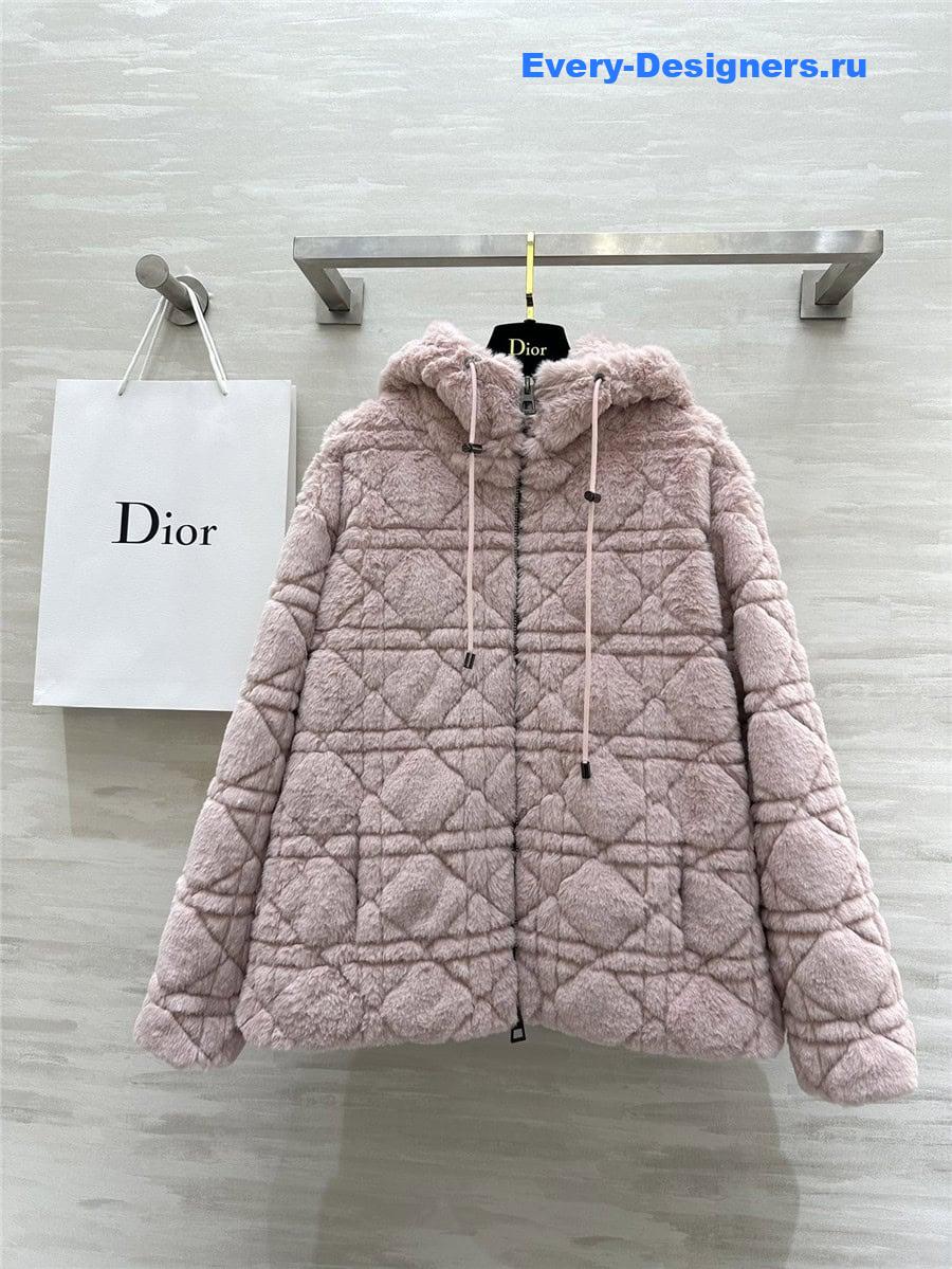 D10r eco-friendly fur hooded coat