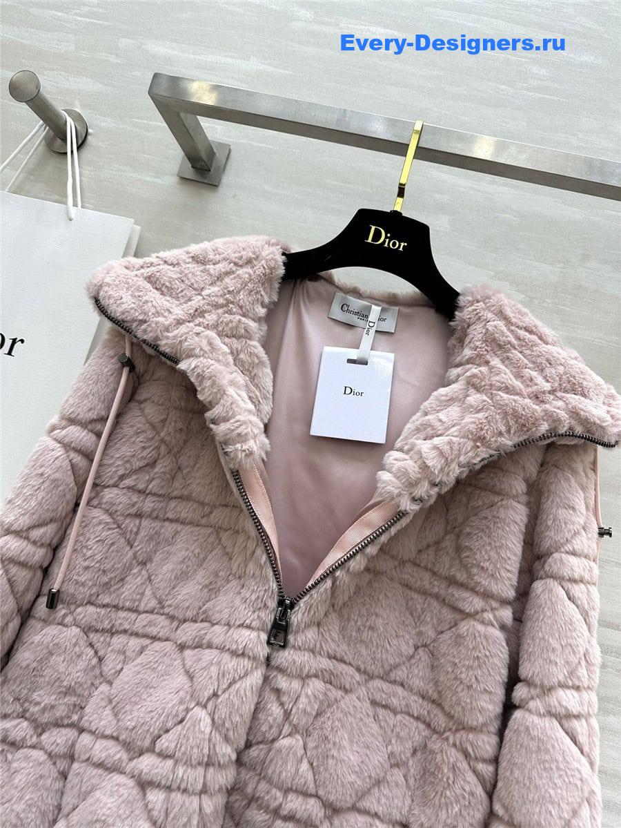 D10r eco-friendly fur hooded coat