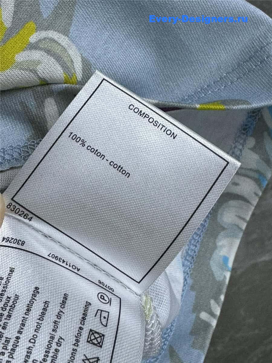 CC feather print T-shirt