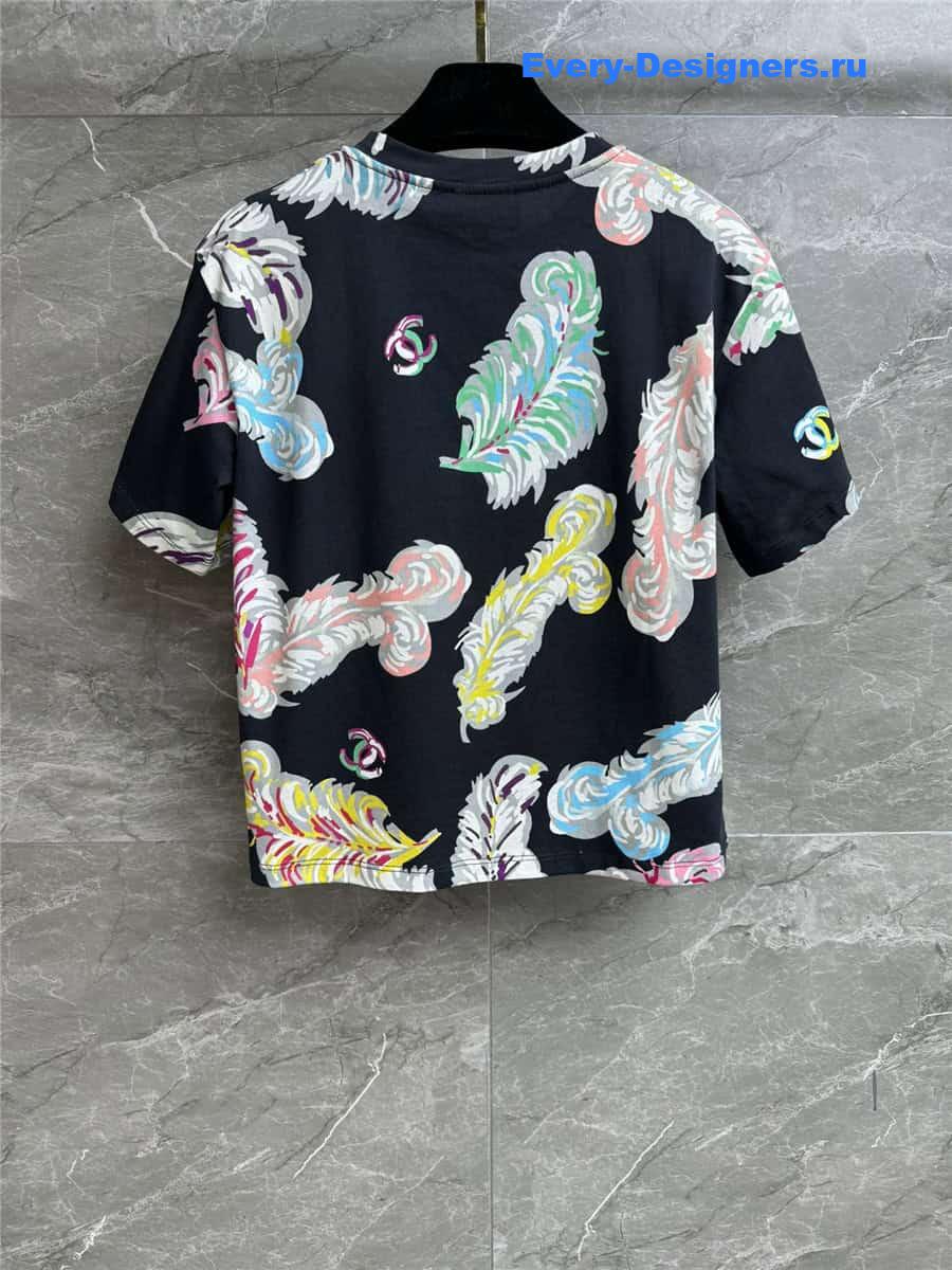 CC feather print T-shirt