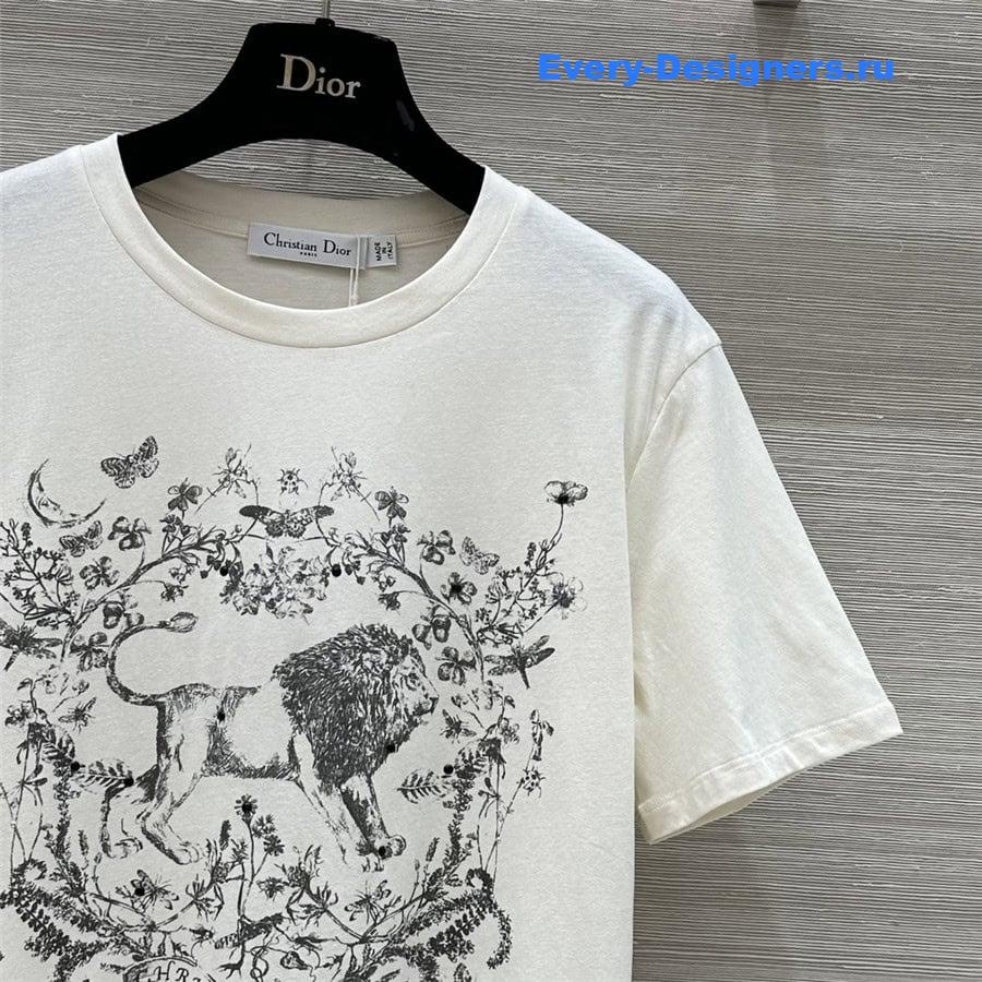 D10r positioning print t-shirt
